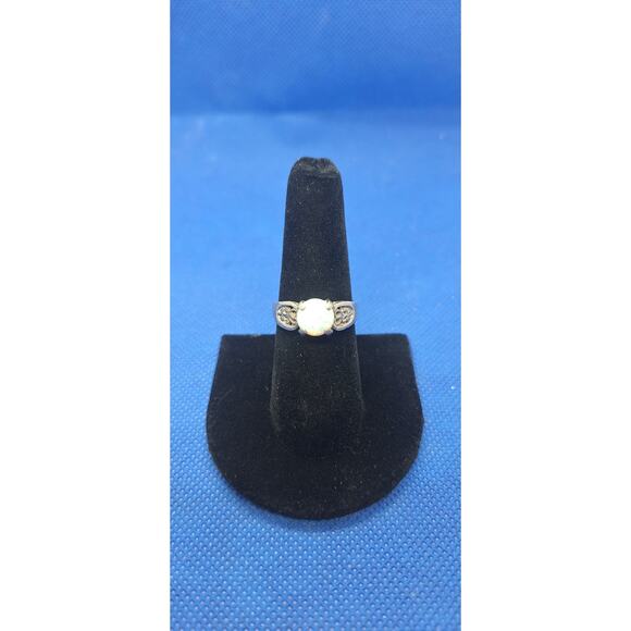 Round Cut Pearl White Opal Ring- 925 Sterling Silver- 7.75 - Picture 1 of 10